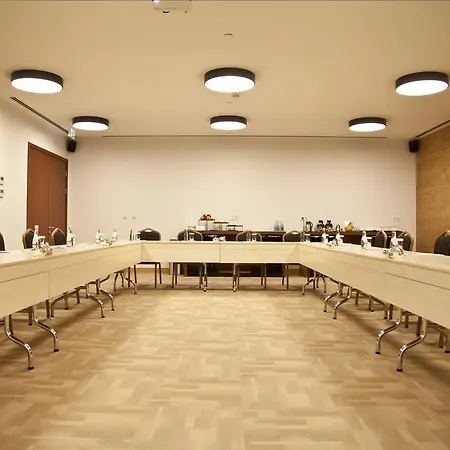 Tav Airport 4* איסטמבול
