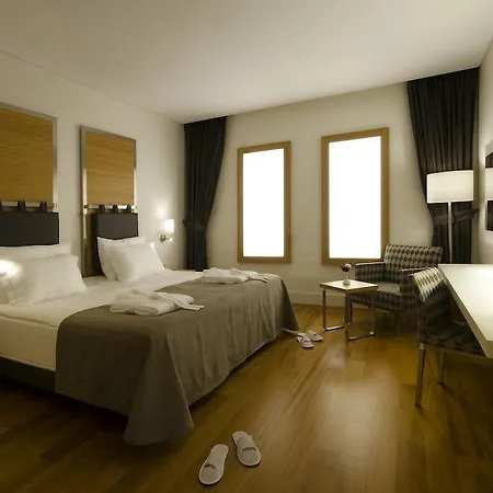 Tav Airport 4*