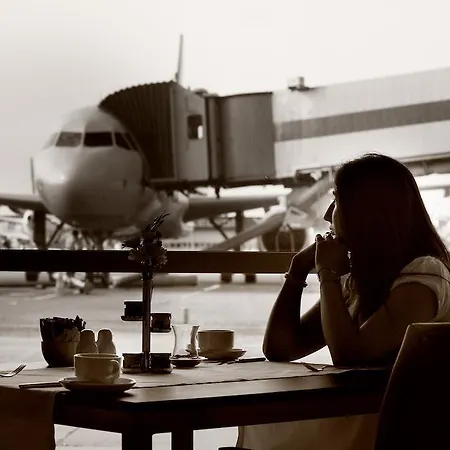 Tav Airport מלון 4*