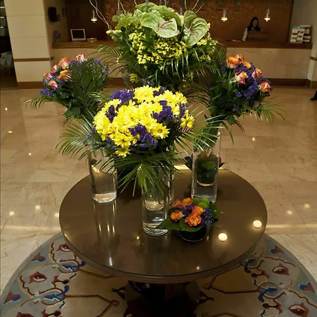 Tav Airport 4*