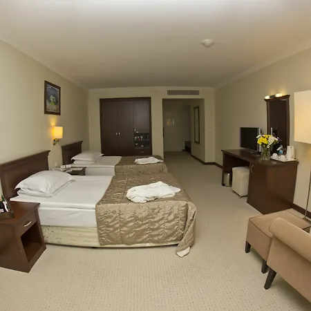 Tav Airport 4*