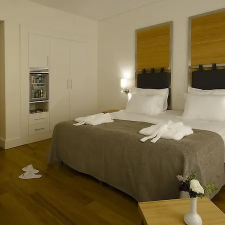Hotel Tav Airport 4*