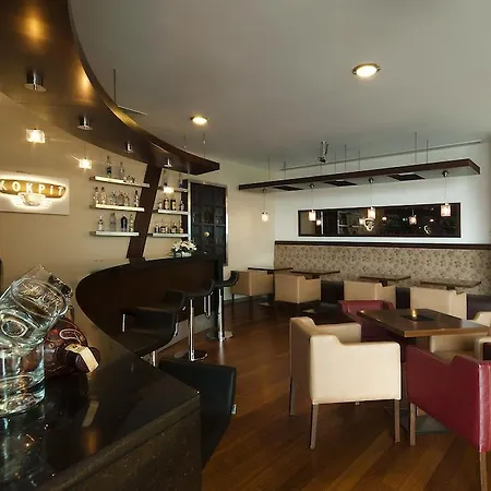 Tav Airport 4*